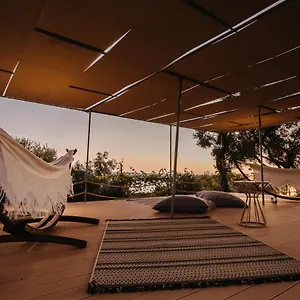 Villa Aiora, Amolianí